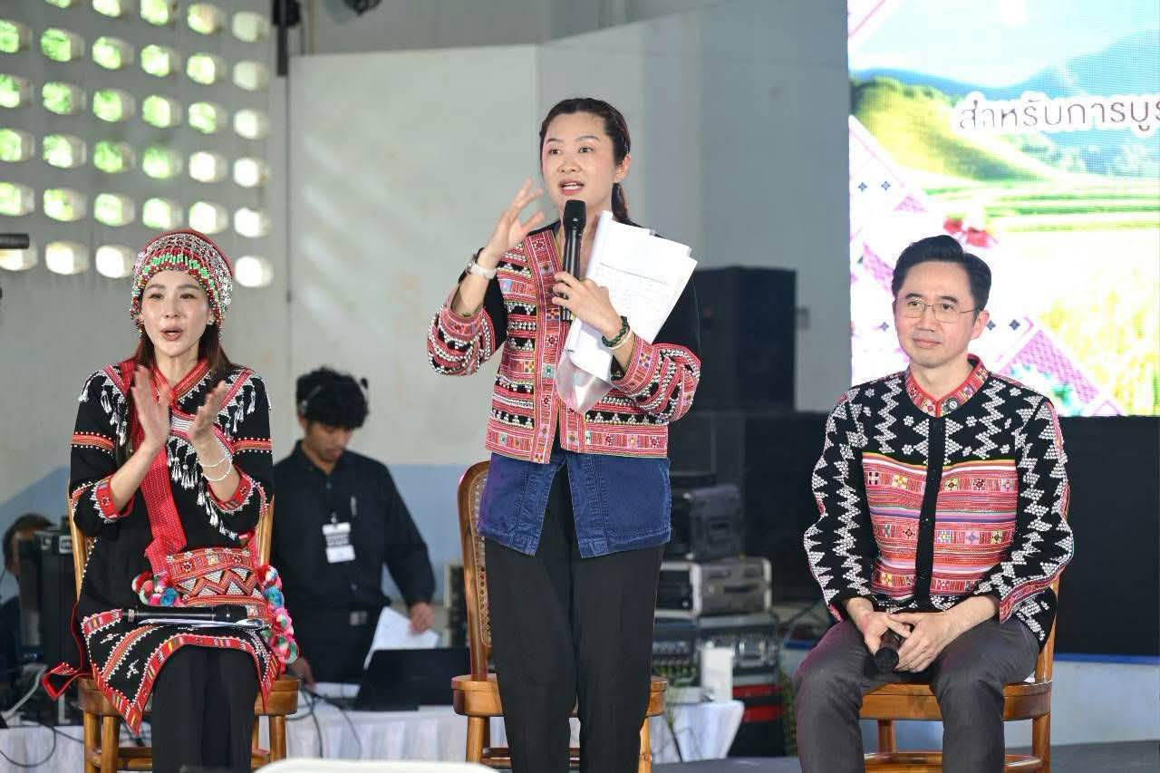 title - ส.ป.ก. ร่วมติดตามรองนายกรัฐมนตรีและรัฐมนตรีว่าการกระทรวงอุดมศึกษา วิทยาศาสตร์ วิจัยและนวัตกรรม (ศ.ดร.ยศชนัน วงศ์สวัสดิ์) พร้อมด้วยรัฐมนตรีช่วยว่าการกระทรวงเกษตรและสหกรณ์ (นางสาวปิยะรัฐชย์ ติยะไพรัช) ลงพื้นที่ ตรวจราชการใน อำเภอแม่จัน จังหวัดเชียงราย